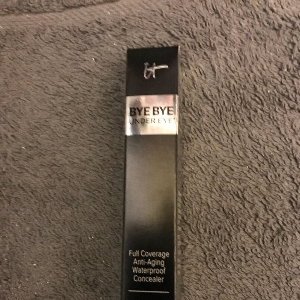 Bye Bye Undereye Full Coverage Concealer
